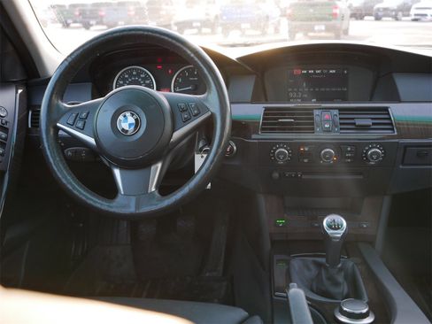Used 2007 BMW 530xi Sedan image 18
