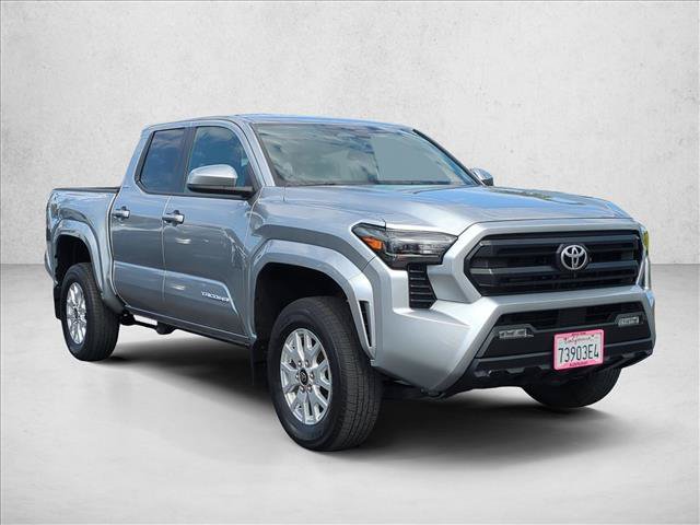 Used 2025 Toyota Tacoma SR5 AWD/4WD image 3