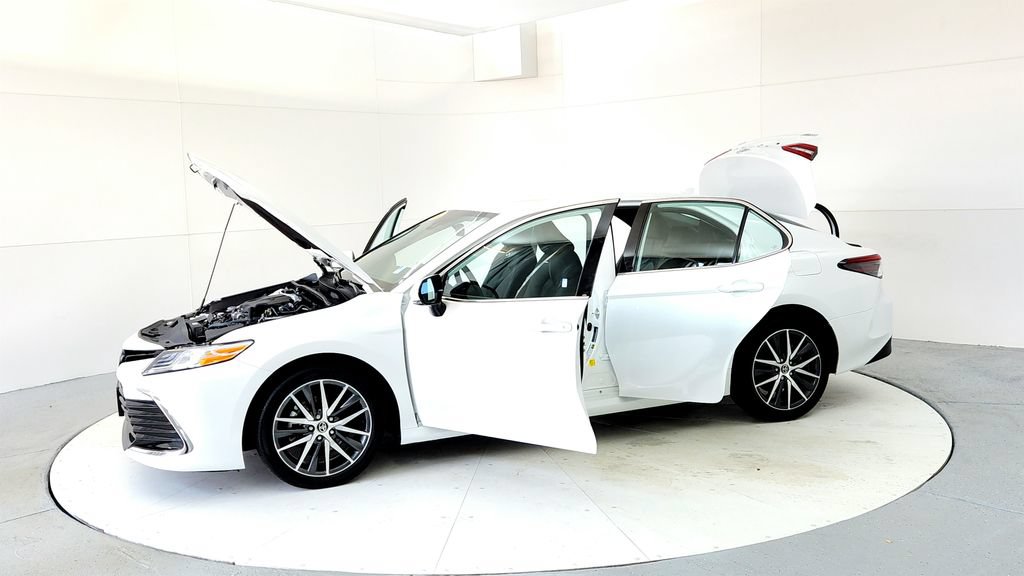 Certified 2024 Toyota Camry XLE w/ Cold Weather Package AWD/4WD image 10