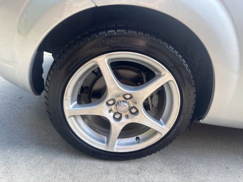 Used 2003 Toyota MR2 image 33