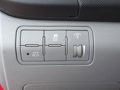 Used 2016 Hyundai Accent SE w/ Option Group 02 FWD image 17