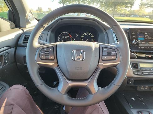 Certified 2025 Honda Ridgeline RTL image 28