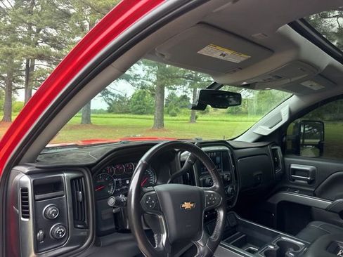 Used 2018 Chevrolet Silverado 1500 LTZ Z71 AWD/4WD image 55