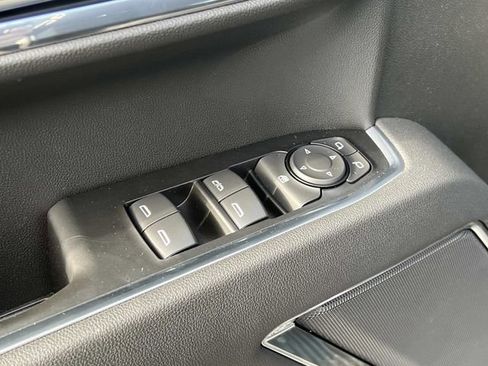 New 2026 GMC Sierra 1500 Elevation image 15