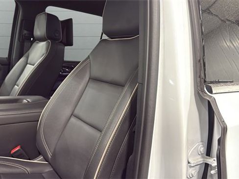 Used 2024 Chevrolet Tahoe Premier w/ Advanced Technology Package image 24