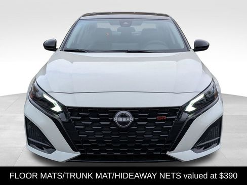 New 2026 Nissan Altima 2.5 SR w/ SR Midnight Edition Package AWD/4WD image 8