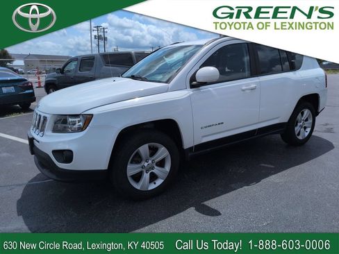 Used 2016 Jeep Compass Latitude AWD/4WD image 1