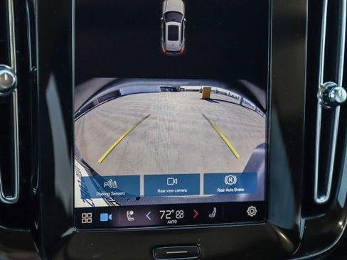 Used 2025 Volvo XC40 B5 Core w/ Protection Package Premier image 27