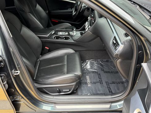 Used 2023 Genesis G70 2.0T image 18