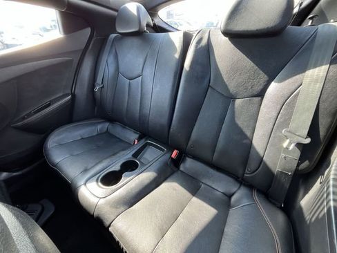 Used 2016 Hyundai Veloster Turbo image 25