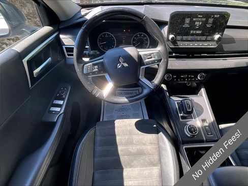 Used 2022 Mitsubishi Outlander SE AWD/4WD image 5