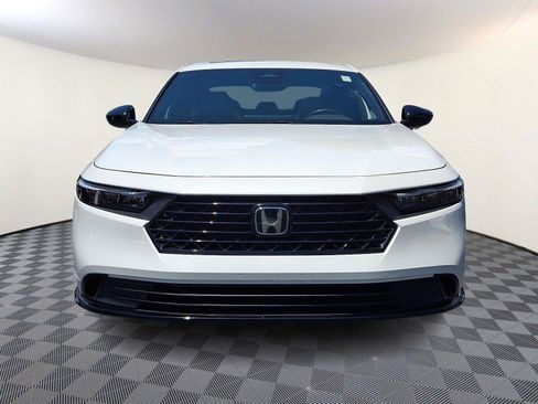 Used 2024 Honda Accord Sport image 2