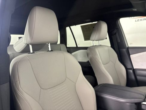 Used 2025 Lexus TX 350 AWD w/ Technology Package image 30