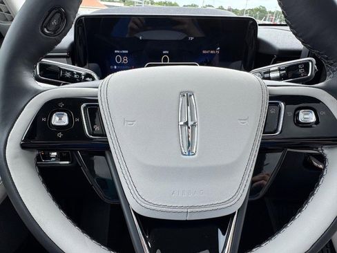 New 2025 Lincoln Aviator AWD w/ Jet Appearance Package image 21