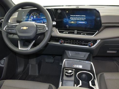 New 2026 Chevrolet Equinox LT w/ Convenience Package II image 26