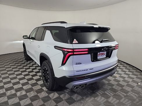 New 2026 Chevrolet Traverse Z71 w/ Driver Confidence Package image 8