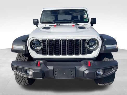 Used 2025 Jeep Wrangler Unlimited Rubicon w/ Safety Group image 19