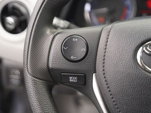 Used 2019 Toyota Corolla LE FWD image 22