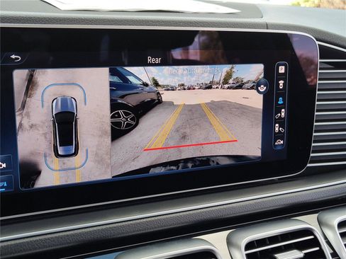 Used 2024 Mercedes-Benz GLE 450e 4MATIC image 28