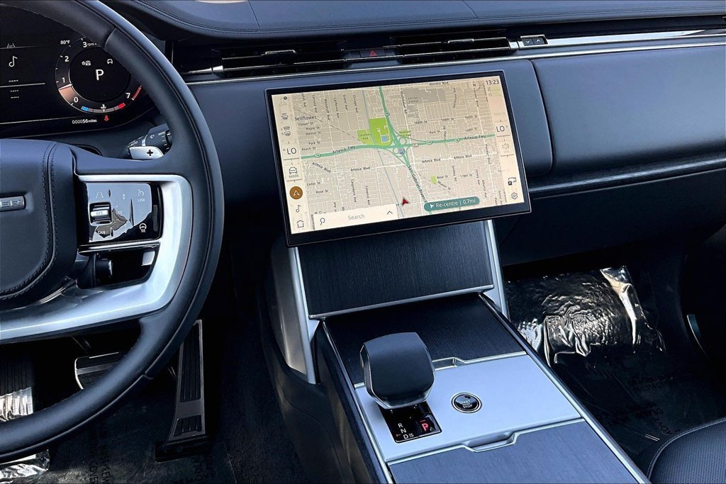 New 2026 Land Rover Range Rover SE AWD/4WD image 6