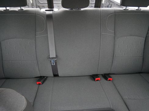 Used 2024 RAM 2500 Tradesman w/ Chrome Appearance Group image 13