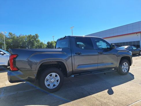 New 2026 Toyota Tundra SR image 5