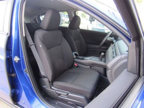 Used 2018 Honda HR-V LX image 18