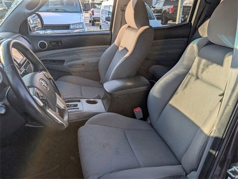 Used 2015 Toyota Tacoma TRD Pro image 5