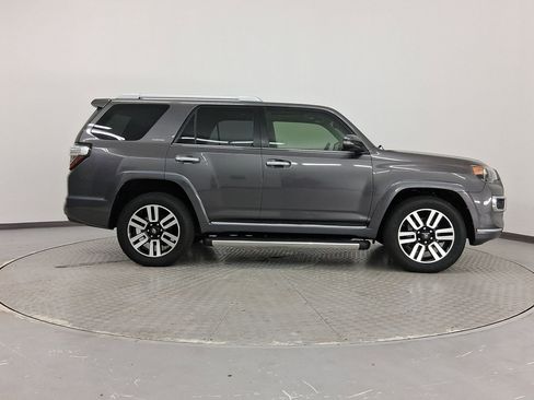 Used 2015 Toyota 4Runner Limited image 8