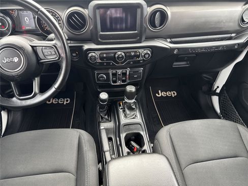 Used 2022 Jeep Wrangler Unlimited Sport AWD/4WD image 15