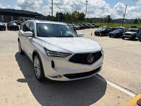 Used 2023 Acura MDX SH-AWD w/ Advance Package image 3