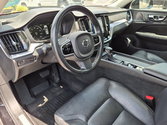 Used 2020 Volvo V60 T5 Cross Country AWD/4WD image 12