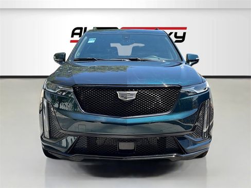 Used 2024 Cadillac XT6 Sport w/ LPO, ONYX Package image 2