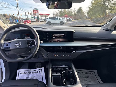 New 2026 Nissan Murano SL image 13