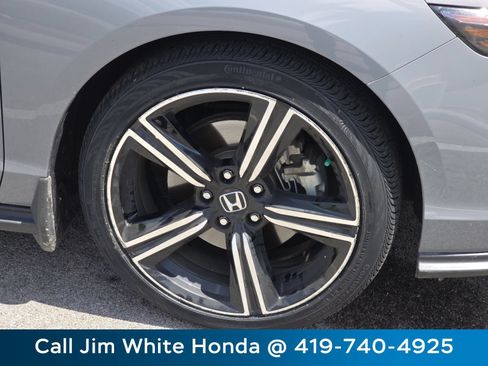 Used 2023 Honda Accord Sport image 12