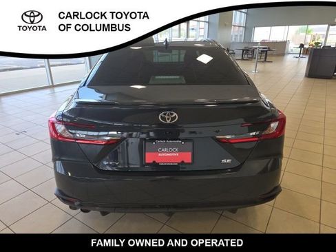 Used 2025 Toyota Camry SE w/ Convenience Package FWD image 8