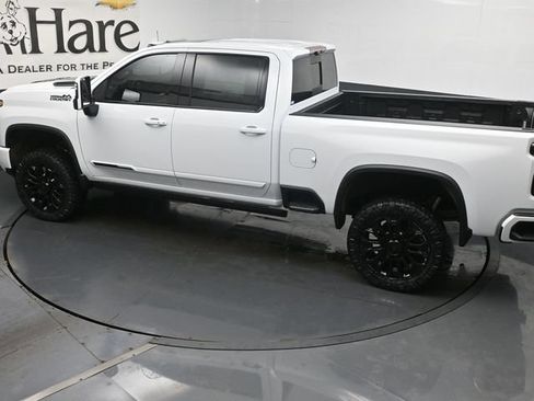 New 2026 Chevrolet Silverado 2500 High Country w/ High Country Premium Package AWD/4WD image 21
