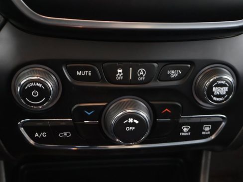 Used 2021 Jeep Cherokee Latitude Lux image 47