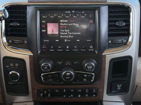 Used 2018 RAM 3500 Laramie image 20