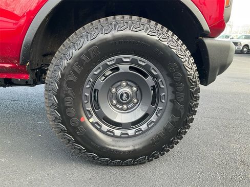 New 2025 Ford Bronco 4-Door w/ Sasquatch Package image 10