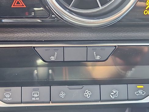 New 2025 Nissan Sentra SR FWD image 6