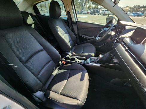 Used 2017 Toyota Yaris iA image 10