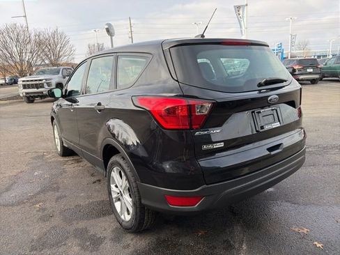 Used 2019 Ford Escape S image 9