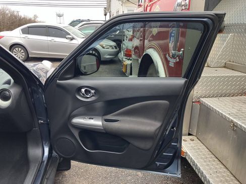 Used 2011 Nissan Juke SL AWD/4WD image 20