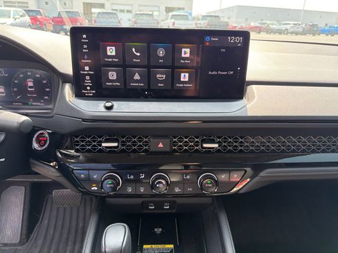 Used 2024 Honda Accord Touring image 15