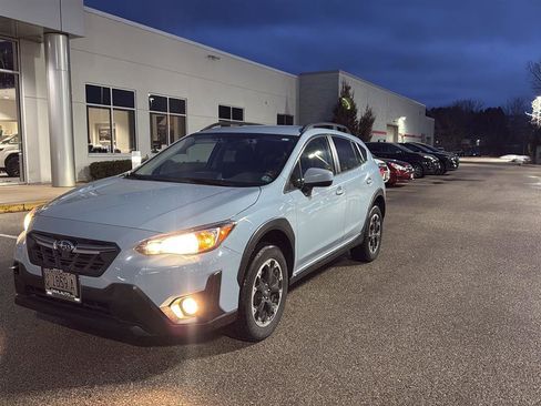 Used 2022 Subaru Crosstrek 2.0i Premium image 19