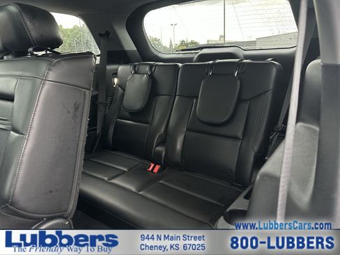 Used 2022 Ford Explorer XLT w/ Equipment Group 202A RWD image 22