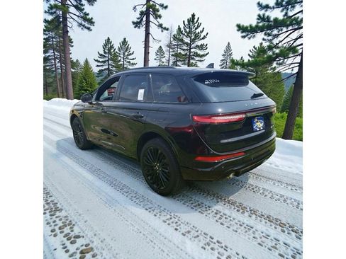 Used 2024 Lincoln Corsair Reserve w/ Equipment Group 201A image 2