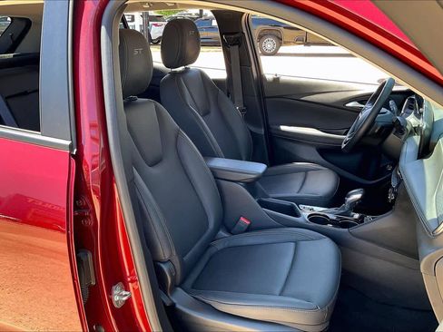Certified 2024 Buick Encore GX Sport Touring w/ Comfort Package FWD image 10