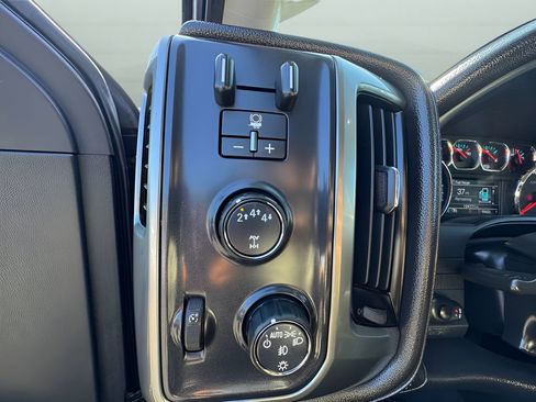 Used 2019 Chevrolet Silverado 2500 LTZ w/ Duramax Plus Package image 23